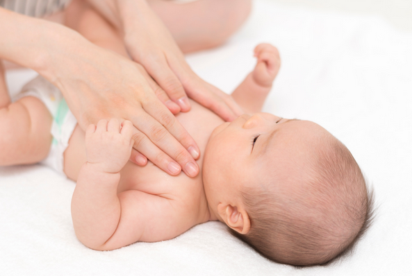 Ateliers parentalité à Lille : Atelier Massage bébé (de 0 à 6 mois)