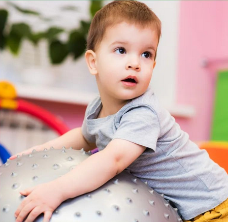 Ateliers parentalité à Lille : Baby gym et psychomotricité (de 8 mois à 2 ans)