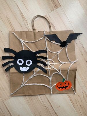 En autonomie parentalité à Lille : Crée ton sac à friandises pour Halloween ! (3-8 ans)