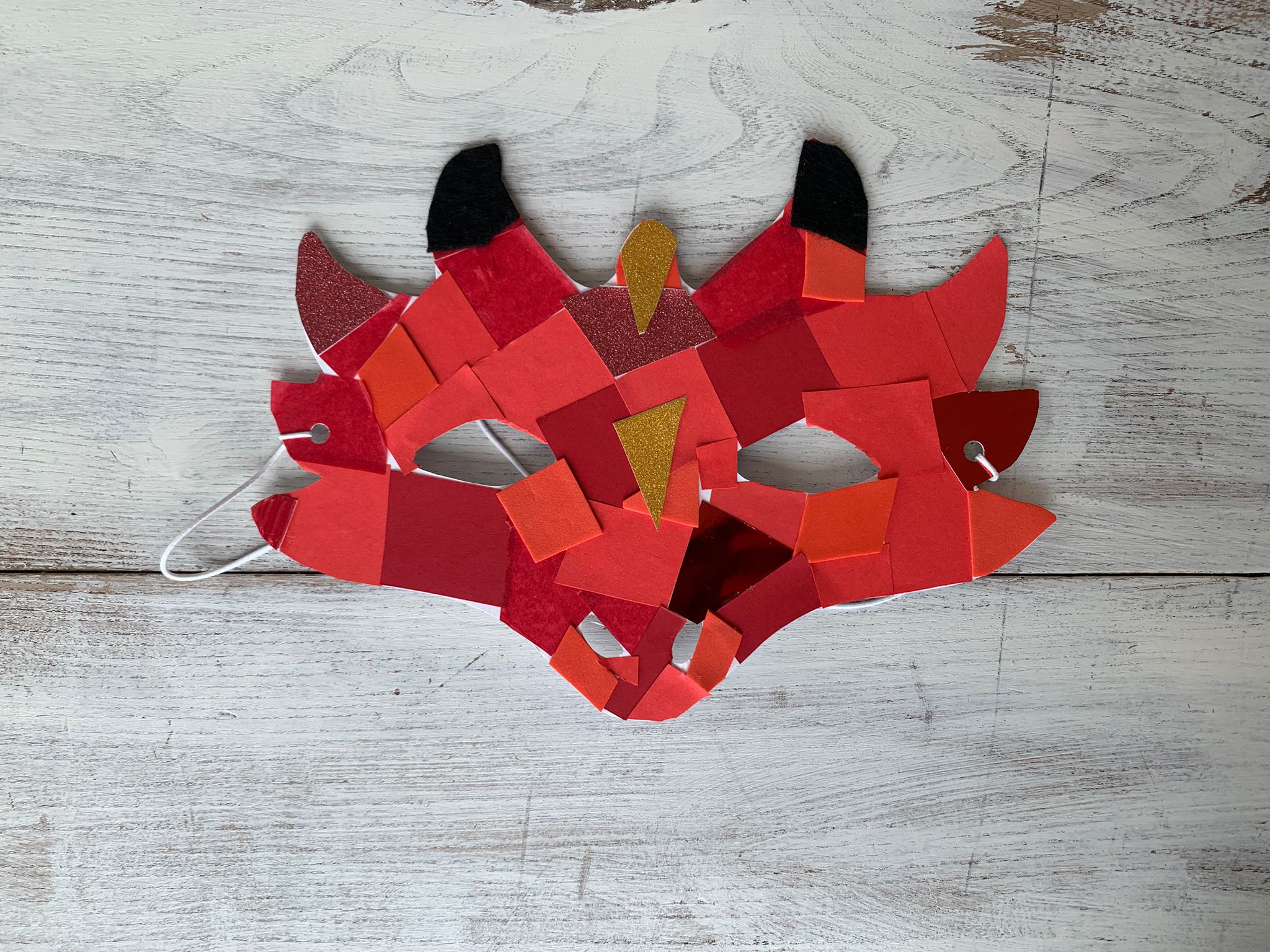 En autonomie parentalité à Lille : Masque de dragon (2-5 ans)